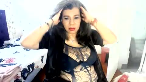 VIKY ADAMS online show from May 17, 11:25 pm