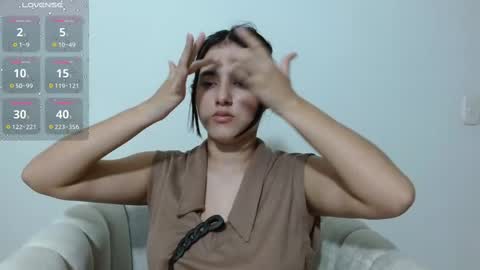 vikysexy28 online show from February 23, 8:55 pm