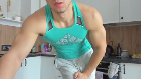 Vincent.  uncut 18cm online show from February 6, 8:50 am