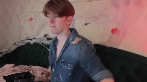 Vincent online show from October 18, 5:33 am