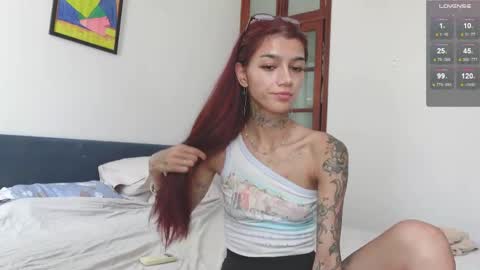 vinkitinkii online show from April 28, 5:01 am