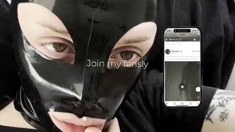 Diva Silvia online show from February 6, 5:05 pm