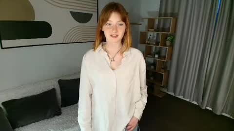 Viola but friends call me Sisi online show from March 20, 3:50 pm