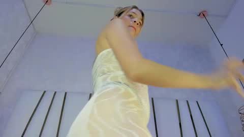Snapshot of violeet_gray chatting on September 10, 11:55 am violeet_gray online show from September 10, 11:55 am