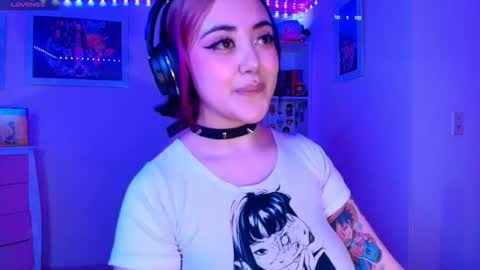 violet online show from January 17, 8:02 am