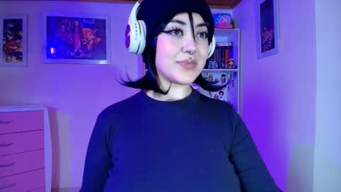 violet online show from March 6, 10:14 am