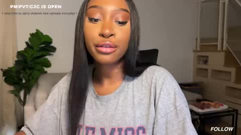 Fantasy Black Girl online show from February 26, 9:12 am