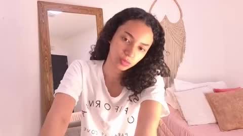 violet__15 online show from February 11, 12:31 pm