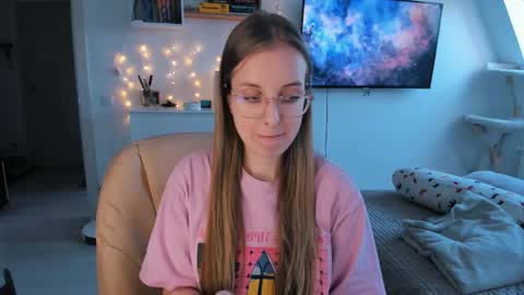 Violet online show from February 5, 11:36 am