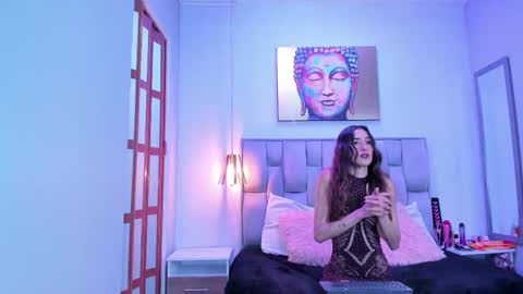 violet_storm_ online show from January 11, 5:02 am