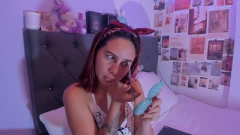 Violeta online show from May 26, 9:59 am