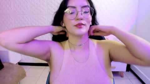     online show from May 20, 9:43 pm