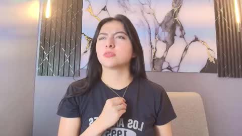 Violeta online show from December 22, 7:31 pm