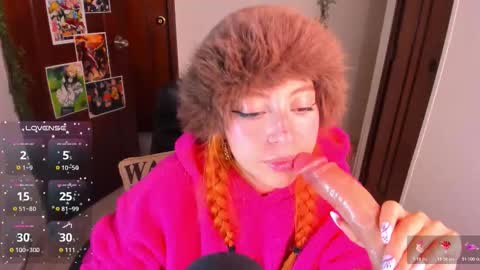 Violeta  Help me reach 150 thumbs up    online show from January 8, 12:27 am