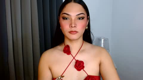 Snapshot of violetasha chatting on February 4, 11:38 pm violet online show from February 4, 11:38 pm