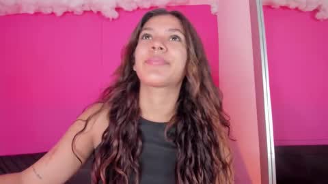 Snapshot of violett_24_ chatting on March 11, 12:28 pm violett_24_ online show from March 11, 12:28 pm