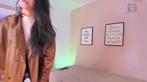 violetta_bold online show from December 15, 11:17 am