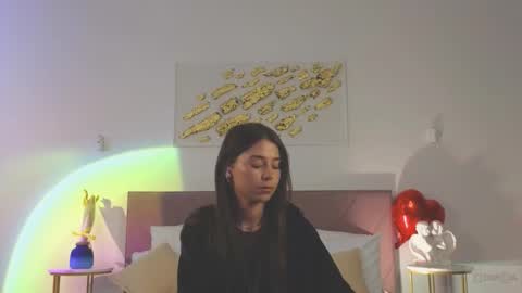 violetta_finch online show from March 21, 11:26 am