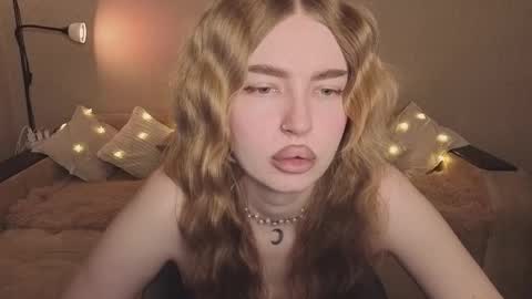 ViolettaOtis online show from March 3, 3:30 pm