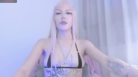 Violett online show from November 29, 6:43 am