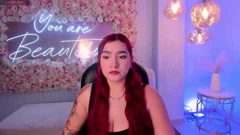 Snapshot of violettcastel chatting on September 24, 6:58 pm Violett Castel online show from September 24, 6:58 pm