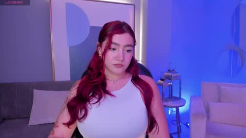 Snapshot of violettcastel chatting on March 9, 4:55 pm Violett Castel online show from March 9, 4:55 pm
