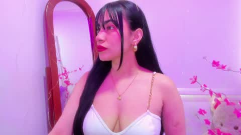 violette_laurent online show from April 2, 8:27 pm