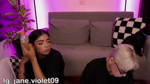 Violet online show from December 15, 12:50 am