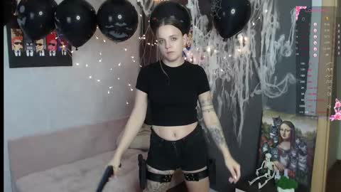 Violet online show from October 31, 6:41 pm