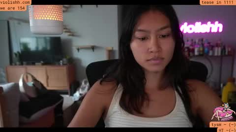 Snapshot of violishh chatting on October 28, 6:20 pm follow me on twitter violishh and ig violishh  online show from October 28, 6:20 pm