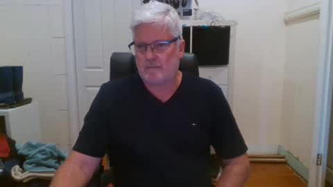 viper654321 online show from January 3, 8:10 am