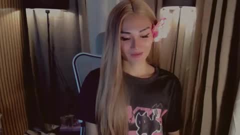 Pearl online show from November 25, 10:47 am