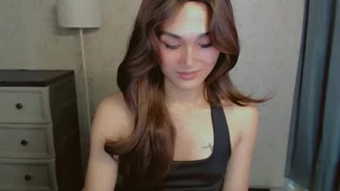 Pearl online show from July 8, 2:15 am