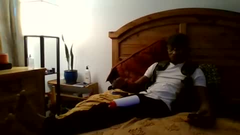 Omoje Ultra Mega online show from April 16, 9:50 pm