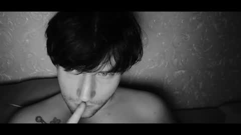 vitiligoboyy online show from July 7, 10:58 pm