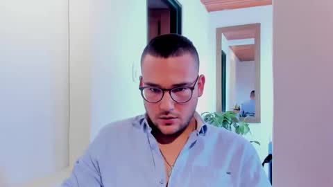 Snapshot of vito_ferrero chatting on March 4, 3:15 pm Vito Ferrer online show from March 4, 3:15 pm