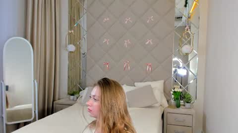Natalie online show from August 6, 12:08 am