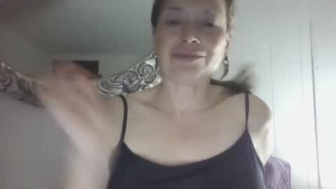 vivian online show from September 28, 1:58 am