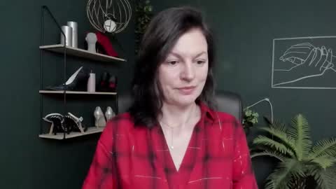 Vivian online show from February 24, 7:44 am