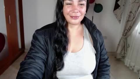 vivian_milf_paint online show from November 7, 11:34 am