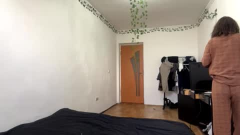 Vivi online show from November 3, 7:09 am