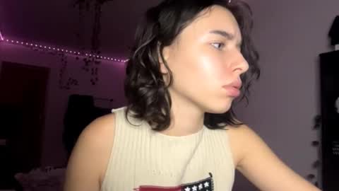 Vivi online show from November 28, 4:14 pm