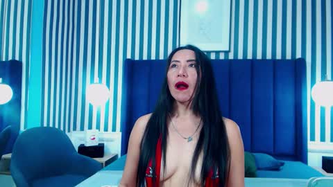 Vivian  online show from November 1, 3:11 pm