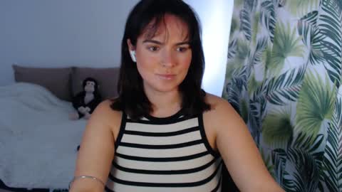 ViviRoses online show from May 2, 9:15 am