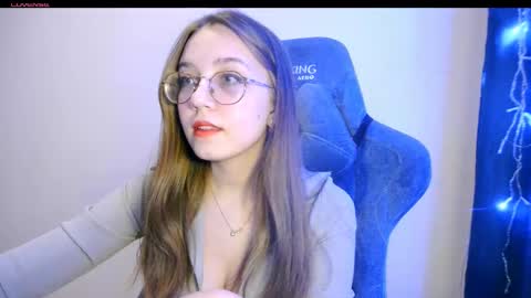 vivivivikkie online show from February 25, 10:13 pm