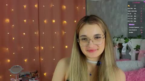 vivyboo111 online show from February 17, 8:30 pm