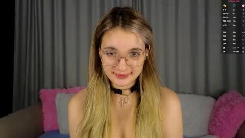 vivyboo111 online show from November 27, 9:00 pm