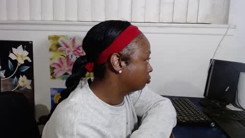 Vixen Fyre online show from December 9, 1:29 am