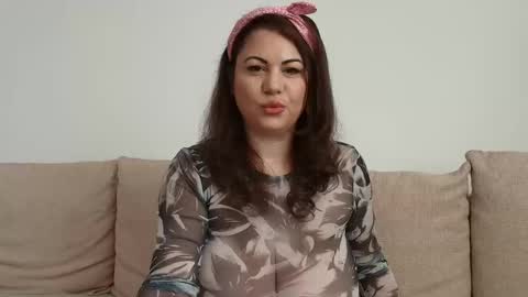 vixenvibesx online show from September 29, 5:39 am