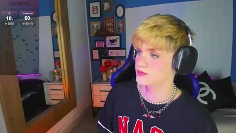 Vlad  online show from October 28, 2:40 pm